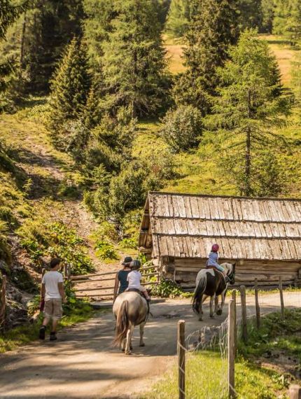 Ponyreiten am Katschberg im Gontal